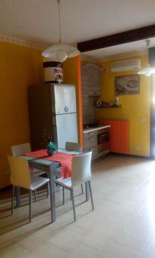 Cristina'S Flat Apartment Asti Bagian luar foto